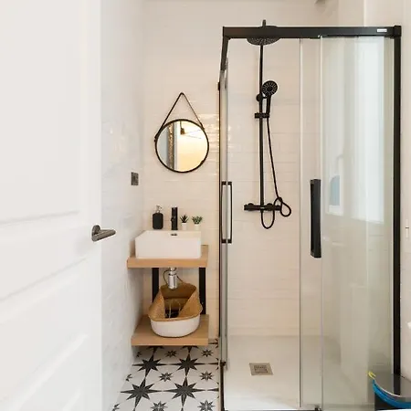 Amplio Y Moderno Con Tarima Refrescante By Staynnapartments Apartamento