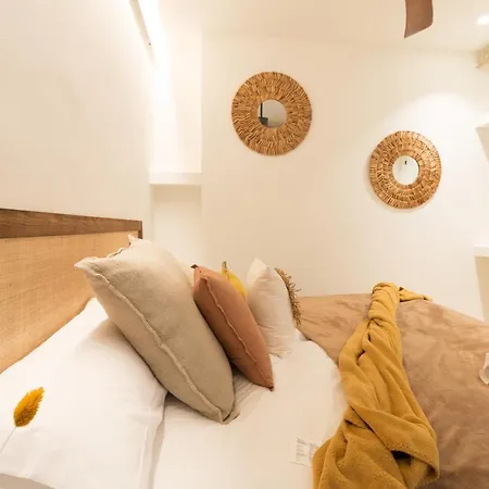 Apartment Amplio Y Moderno Con Tarima Refrescante By Staynnapartments