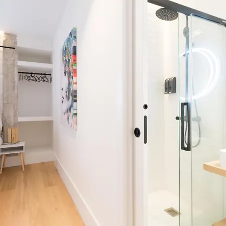 Amplio Y Moderno Con Tarima Refrescante By Staynnapartments Apartamento